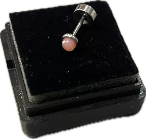 Piercing z chirurgické oceli  elegantní a odolný doplněk