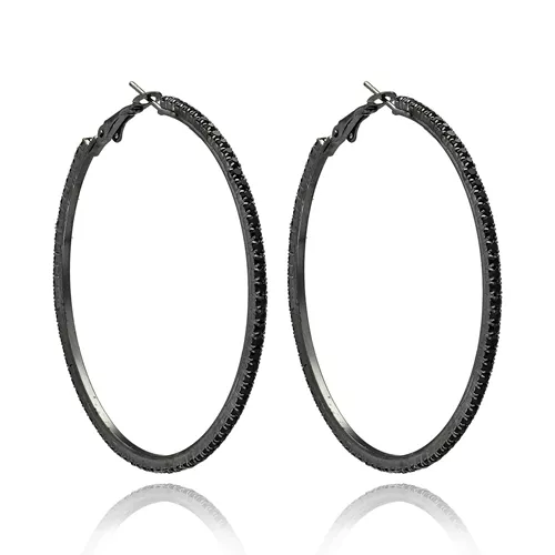 Velké kruhy, které doslova září při každém pohybu. Tyhle náušnice jsou statement kousek – stačí jednoduché šaty a hotovo. 💫 Lehké, třpytivé a vhodné i pro citlivé uši. Průměr cca 6 cm Antialergický kov bez niklu #velkenausnice #kruhovenausnice Yvon